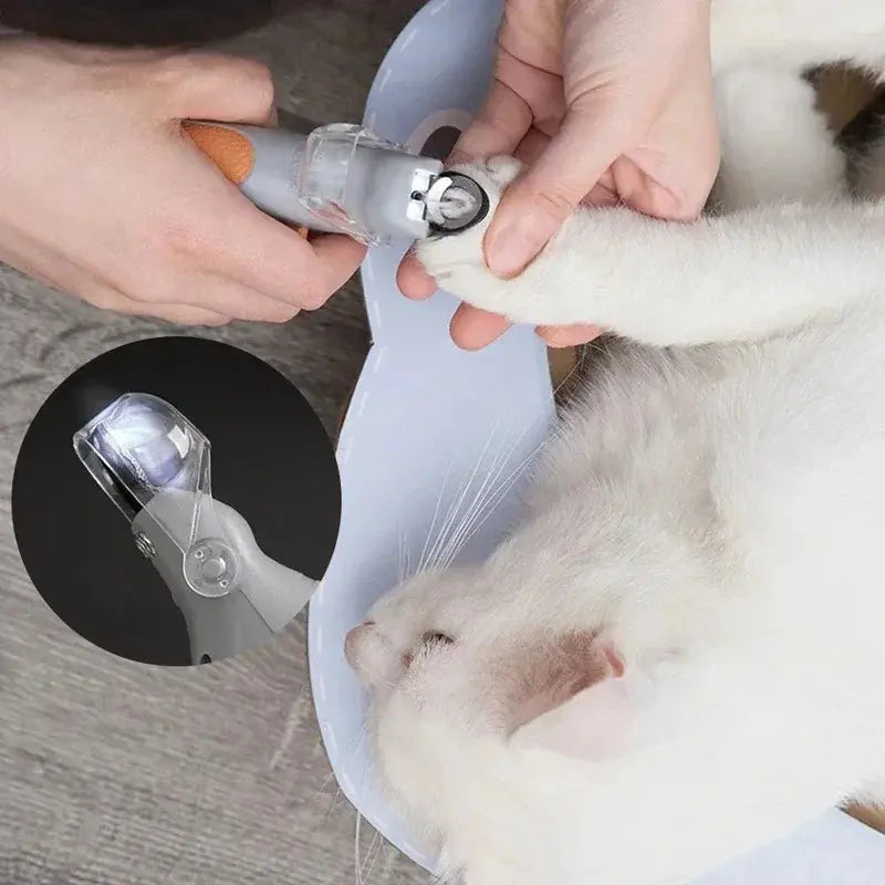 Professional Pet Nail Clipper with LED Light - Safe and Painless Trimmer for Accurate Claw Cutting